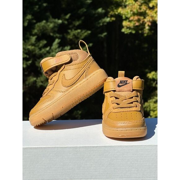 NEW Nike Baby / Toddler Court Borough 2 Mid Casual Sneaker (Wheat Black) - 5T - Picture 1 of 9